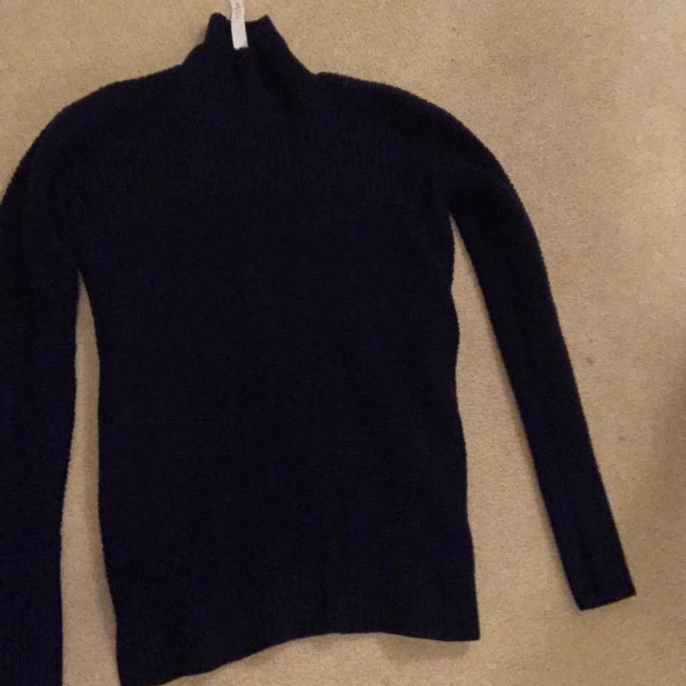 Lulu lemon turtleneck